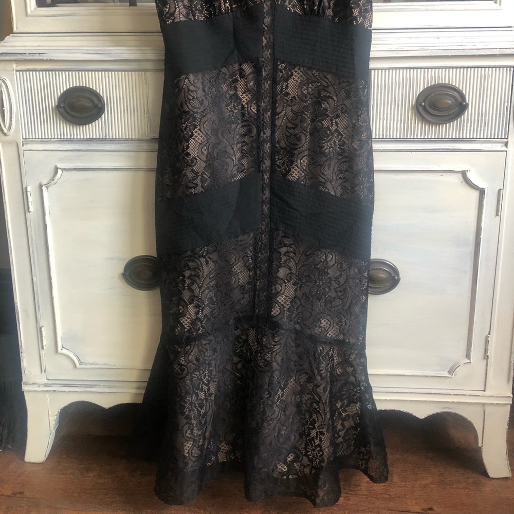 Loft Dress - Picture 2 of 5